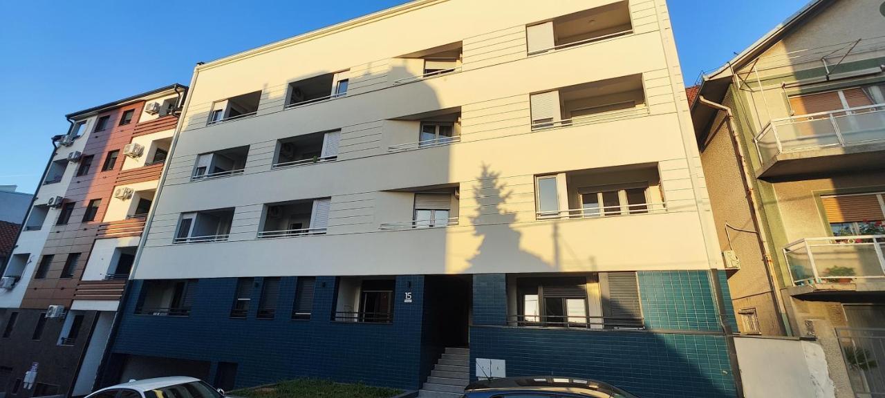 Zvezdara Blue Star Apartment Belgrade Luaran gambar